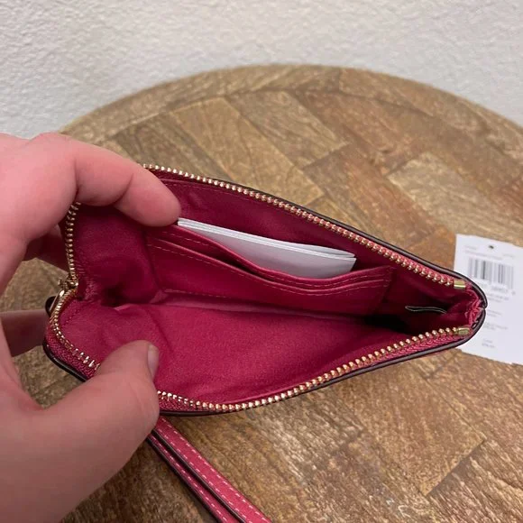 Coach Corner Zip Wristlet With Horse And Carriage - Picture 4 of 5